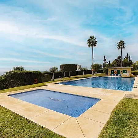 South Facing Near Sandy Beach And Golf Courses Apartment *